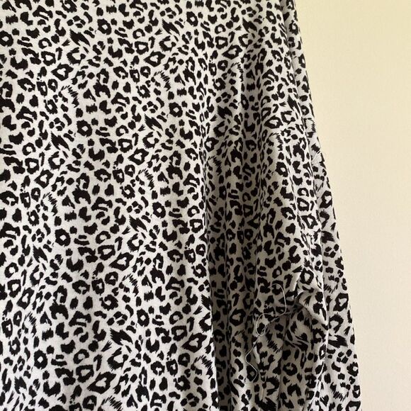 SHEIN white leopard long sleeve top large - Picture 4 of 5
